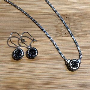 GORGEOUS! Sterling Silver Necklace/Earring set